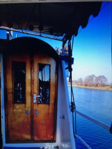 Schiff Ahoy, Hotelschiff, Hausboot, Boot, Passagierschiff シュトゥットガルト エクステリア 写真
